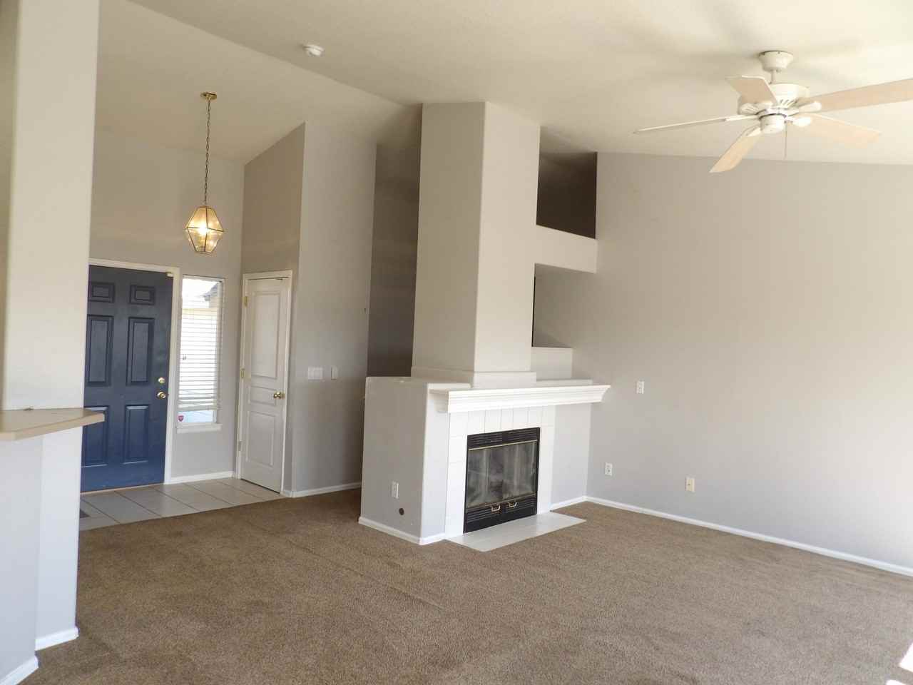 875 Aspenglow Ln - Photo 7 of 20