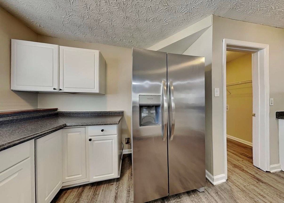 2407 Boone Ct - Photo 6 of 15