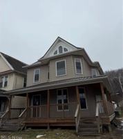 featured image of 729 Putnam Ave #729