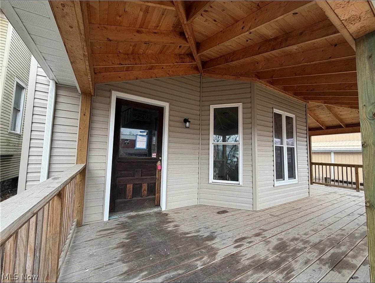 729 Putnam Ave #729 - Photo 5 of 8