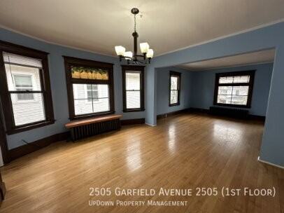2505 Garfield Ave - Photo 3 of 11