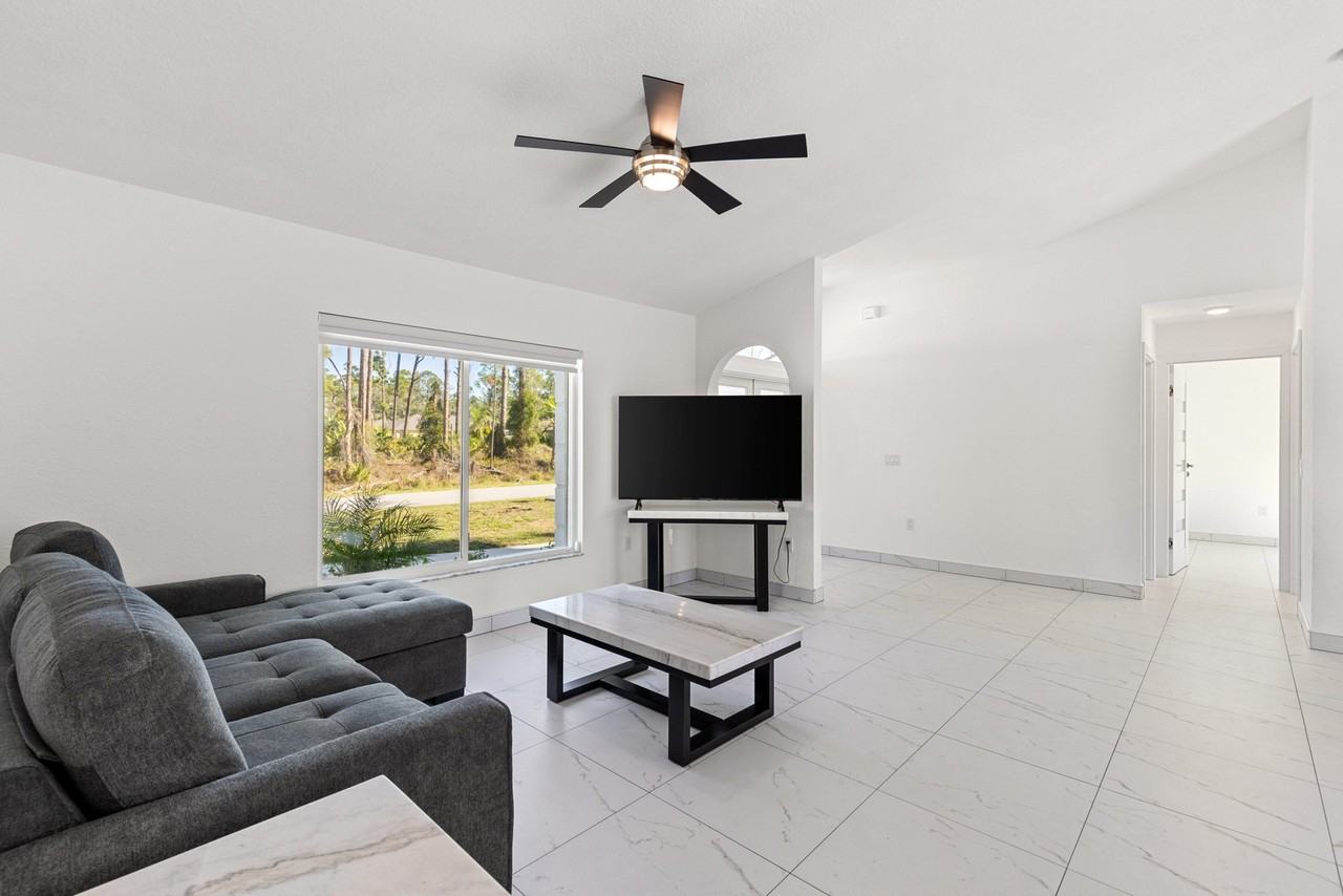 4485 Hansard Ave - Photo 6 of 19