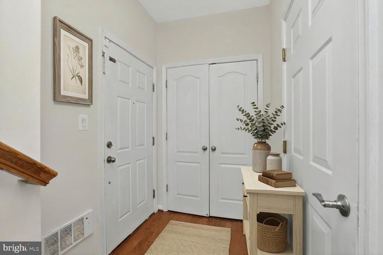11180 Wortham Crest Cir - Photo 3 of 14