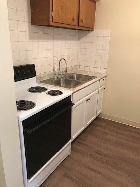 1938 N 17th Ave #3 - Photo 2 of 9