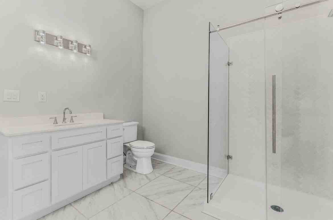 1163 S Mcdonough St - Photo 6 of 20