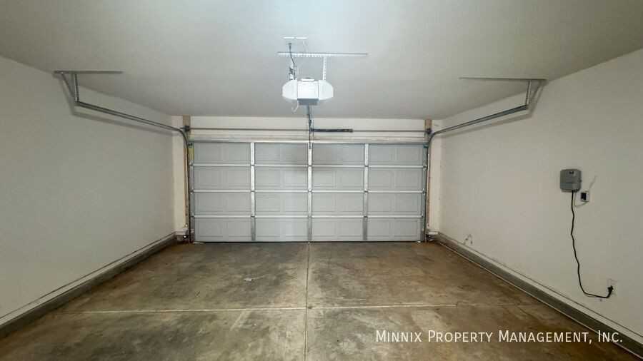 8415 10th Pl - Photo 7 of 31