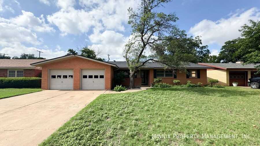3410 54th St - Photo 2 of 31