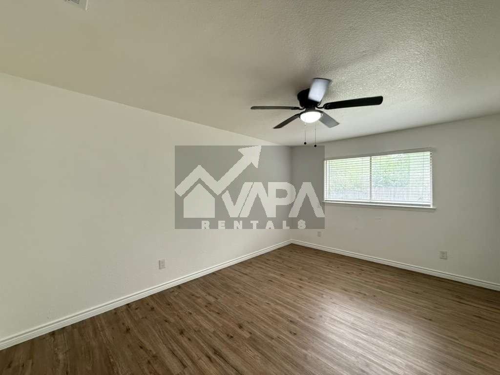 9702 Hidden Ledge - Photo 2 of 19