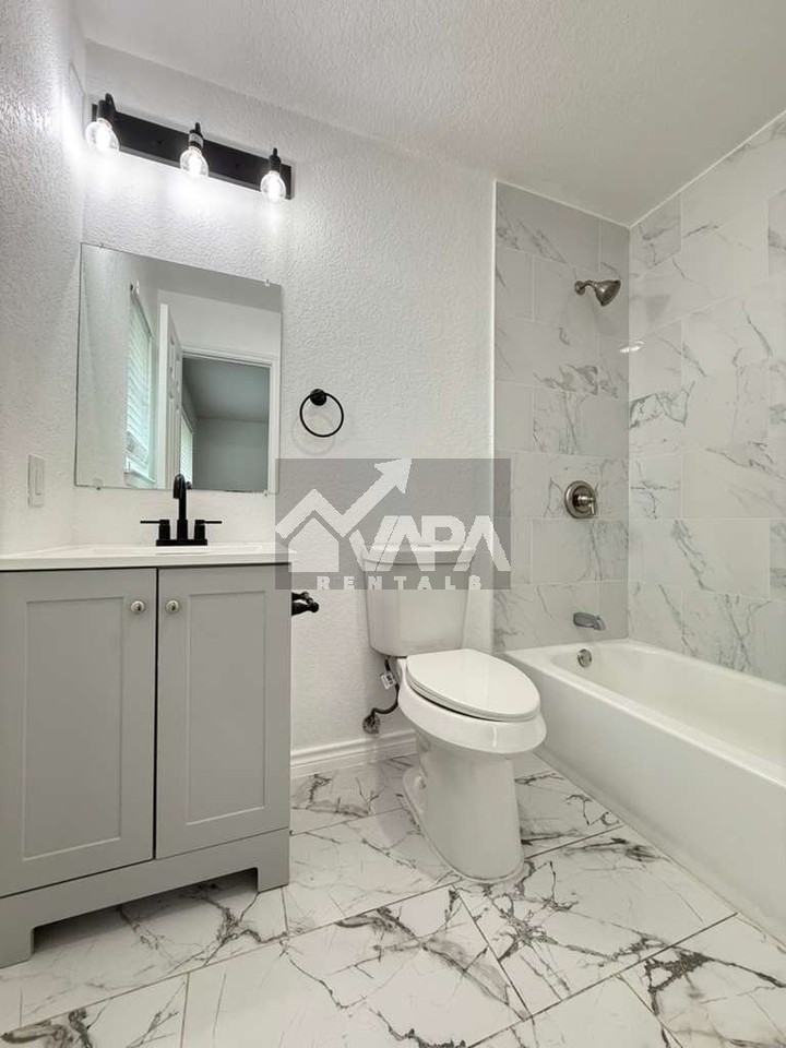 9702 Hidden Ledge - Photo 3 of 19