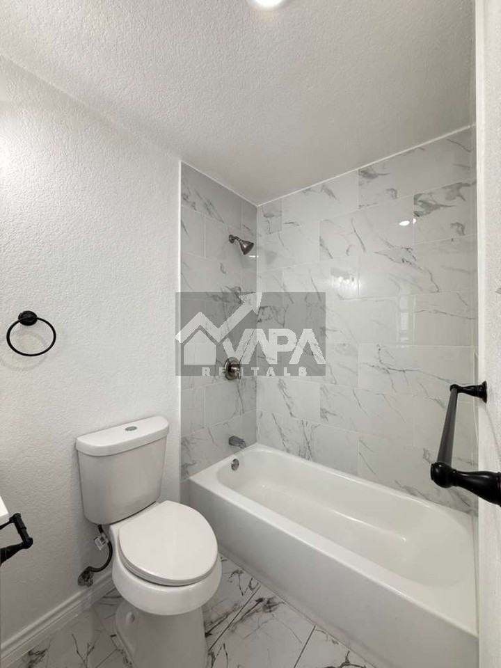 9702 Hidden Ledge - Photo 5 of 19