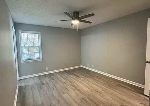 101 Smithfield Dr - Photo 4 of 10