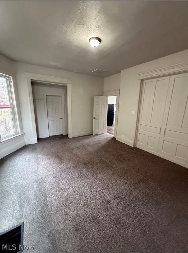 731 Putnam Ave #2 - Photo 7 of 12