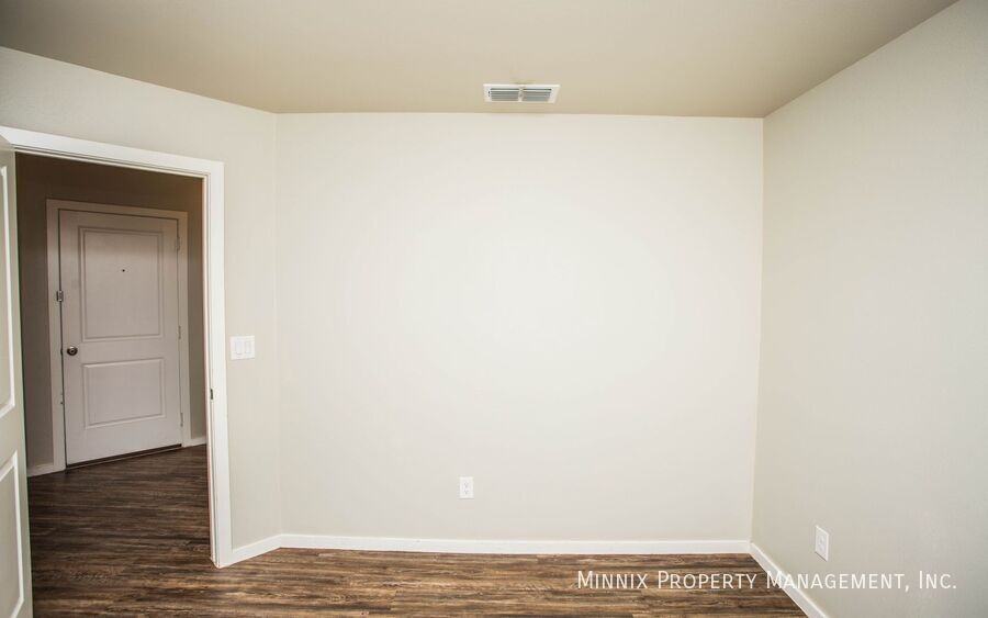 JAYTON & #B - Photo 4 of 32