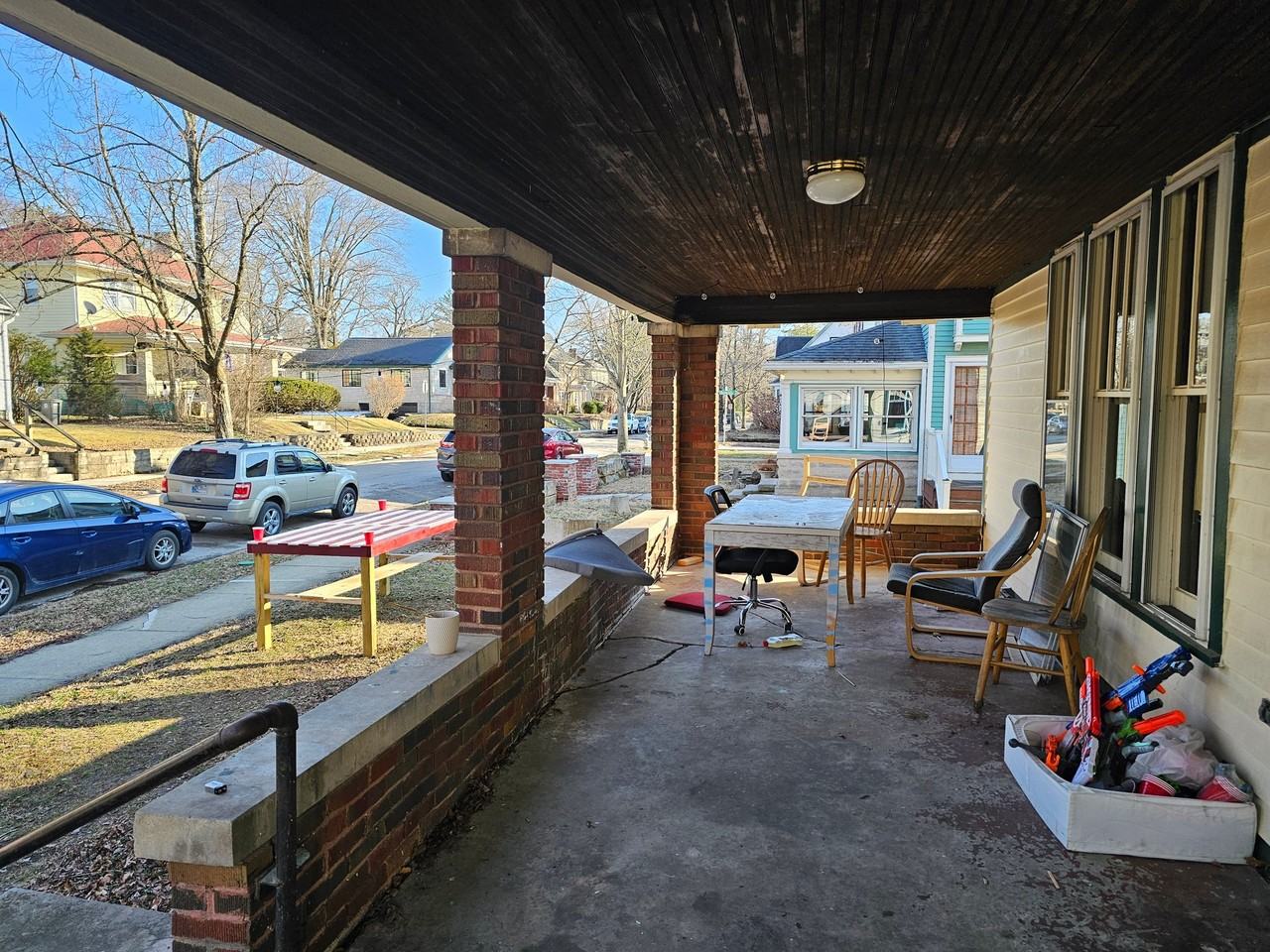 618 S Fess Ave - Photo 2 of 18