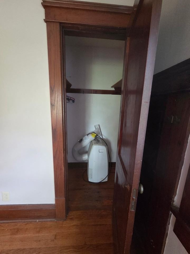 340 High St Apt B #B - Photo 6 of 19
