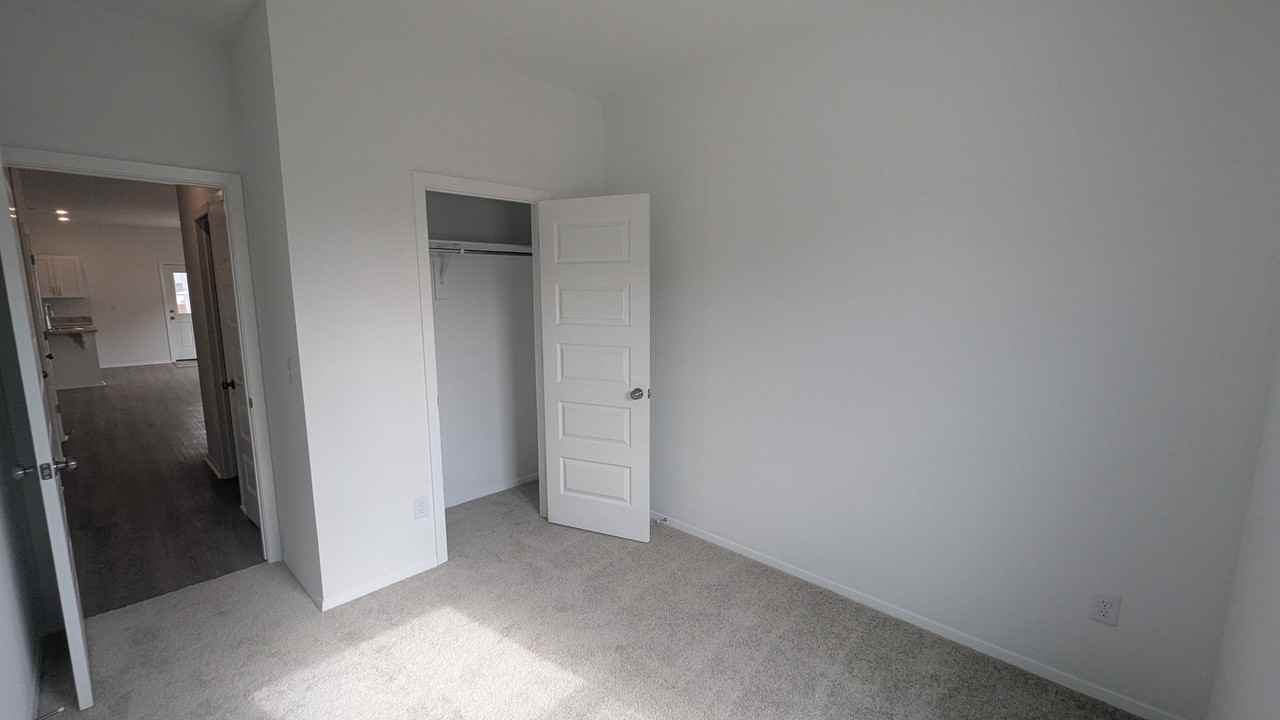6604 Sw Dignity Ave - Photo 7 of 16