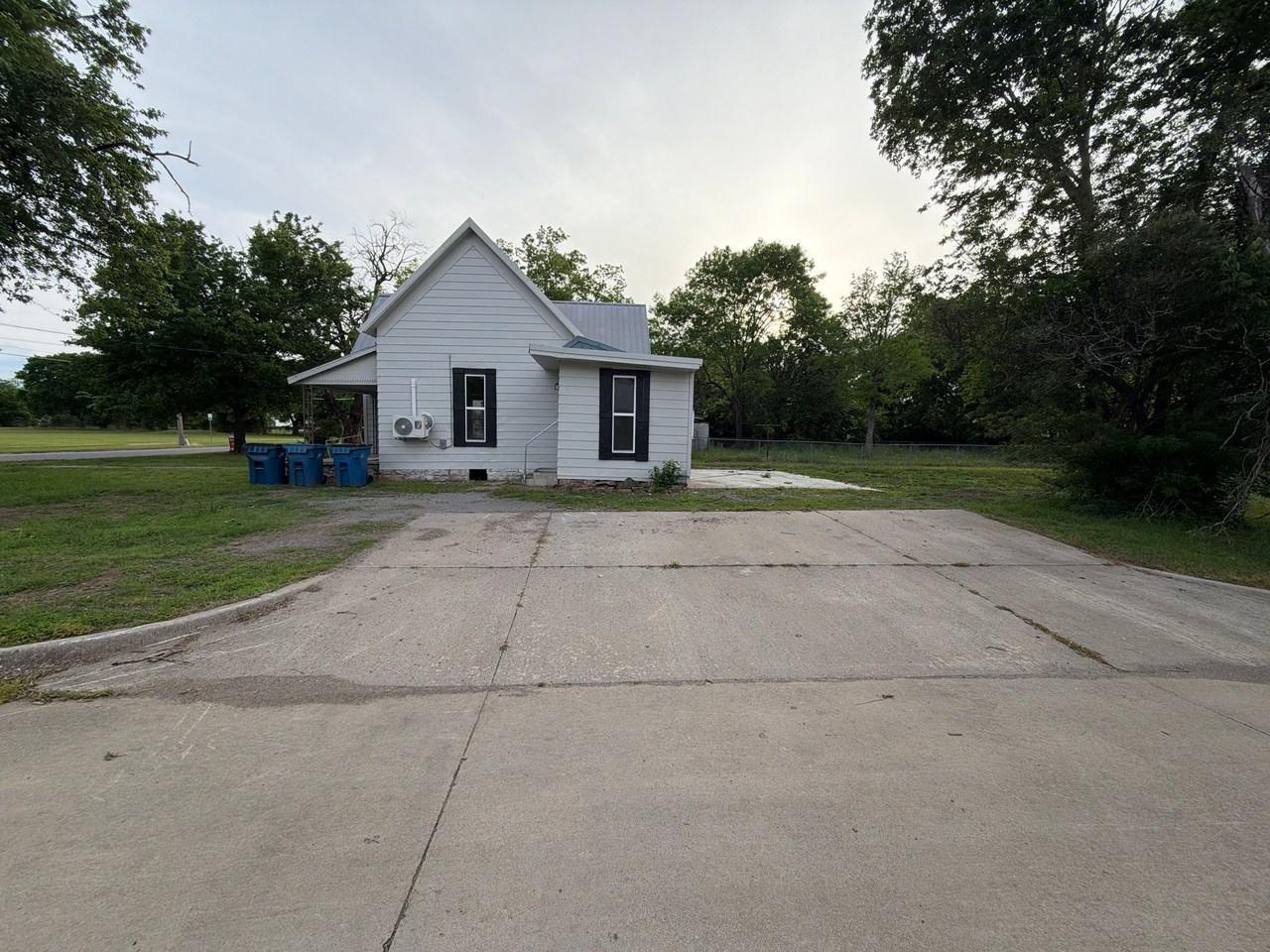 45 E Smith Ave - Photo 5 of 24