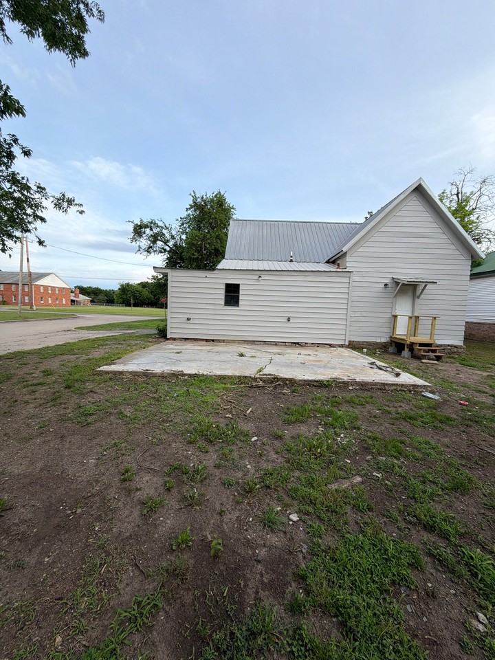 45 E Smith Ave - Photo 6 of 24