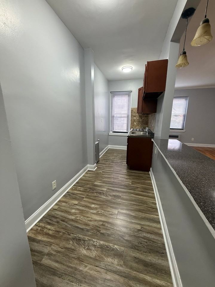 33 S Munn Ave #2F - Photo 3 of 5