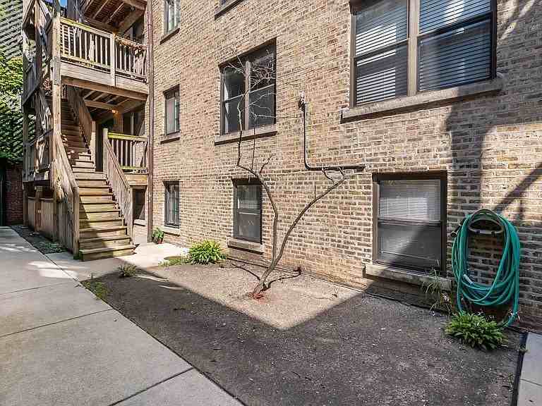 1353 W Fargo Ave #1E - Photo 3 of 18