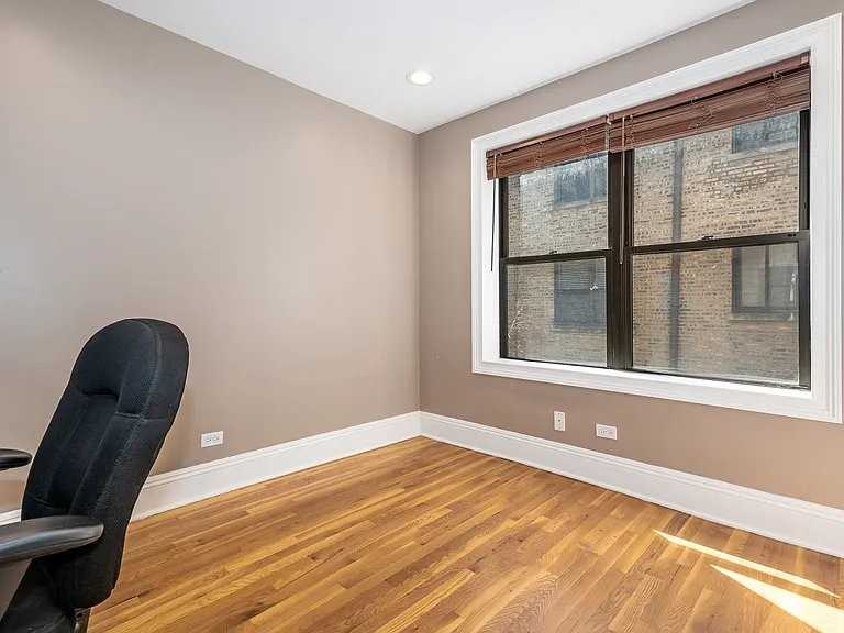 1353 W Fargo Ave #1E - Photo 5 of 18