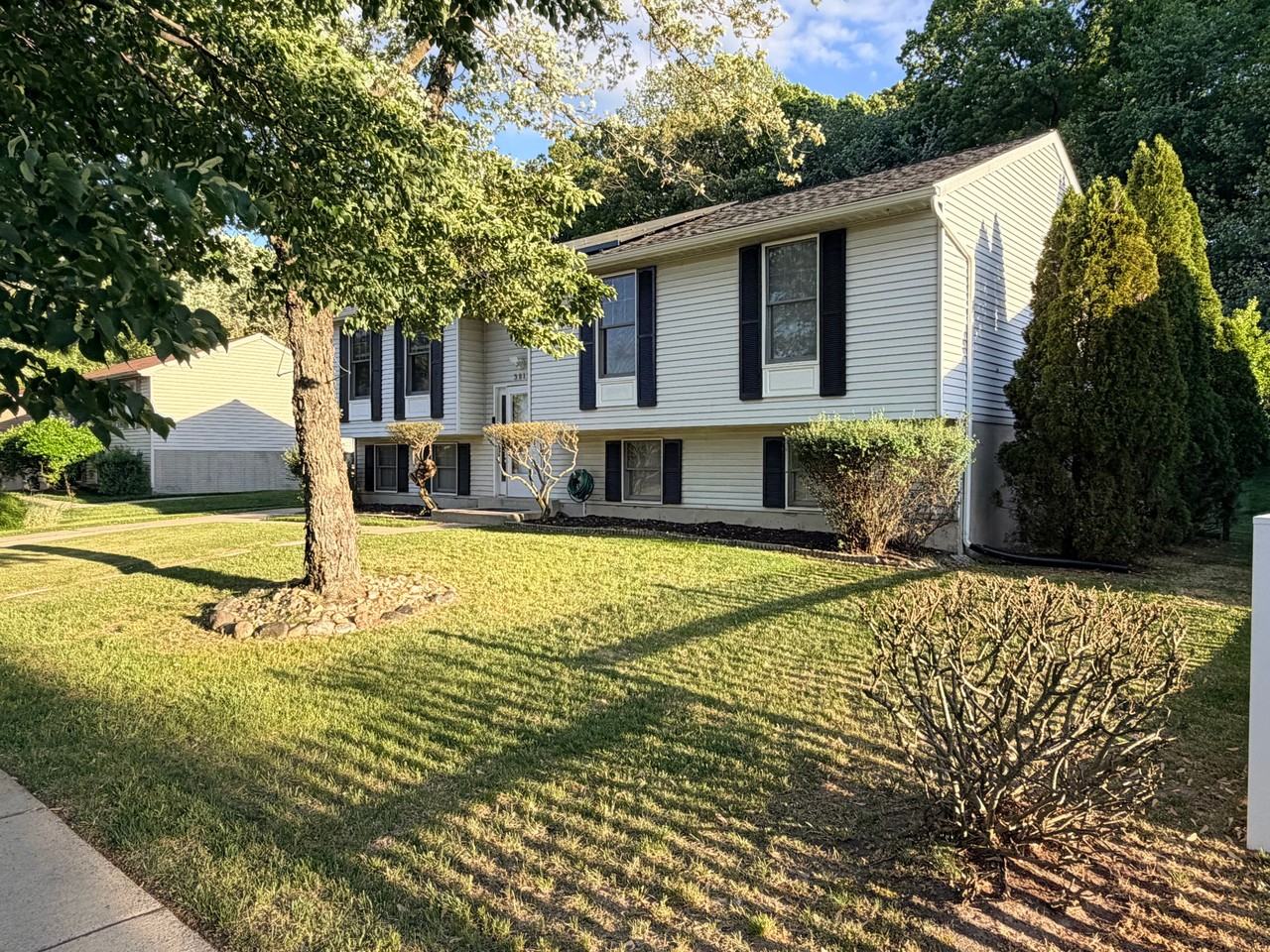 3819 Walters Ln - Photo 2 of 20