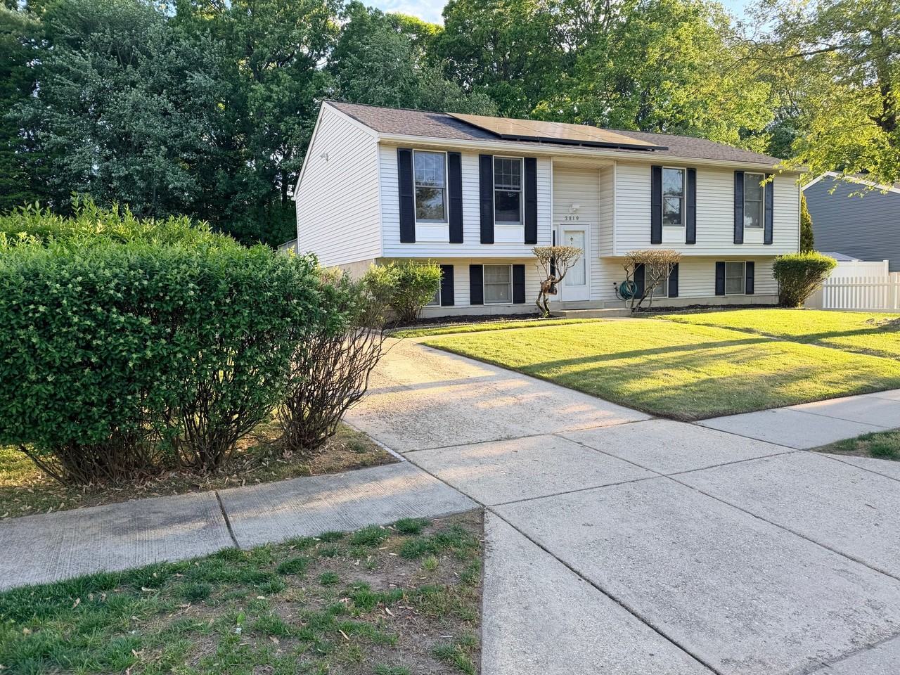 3819 Walters Ln - Photo 3 of 20