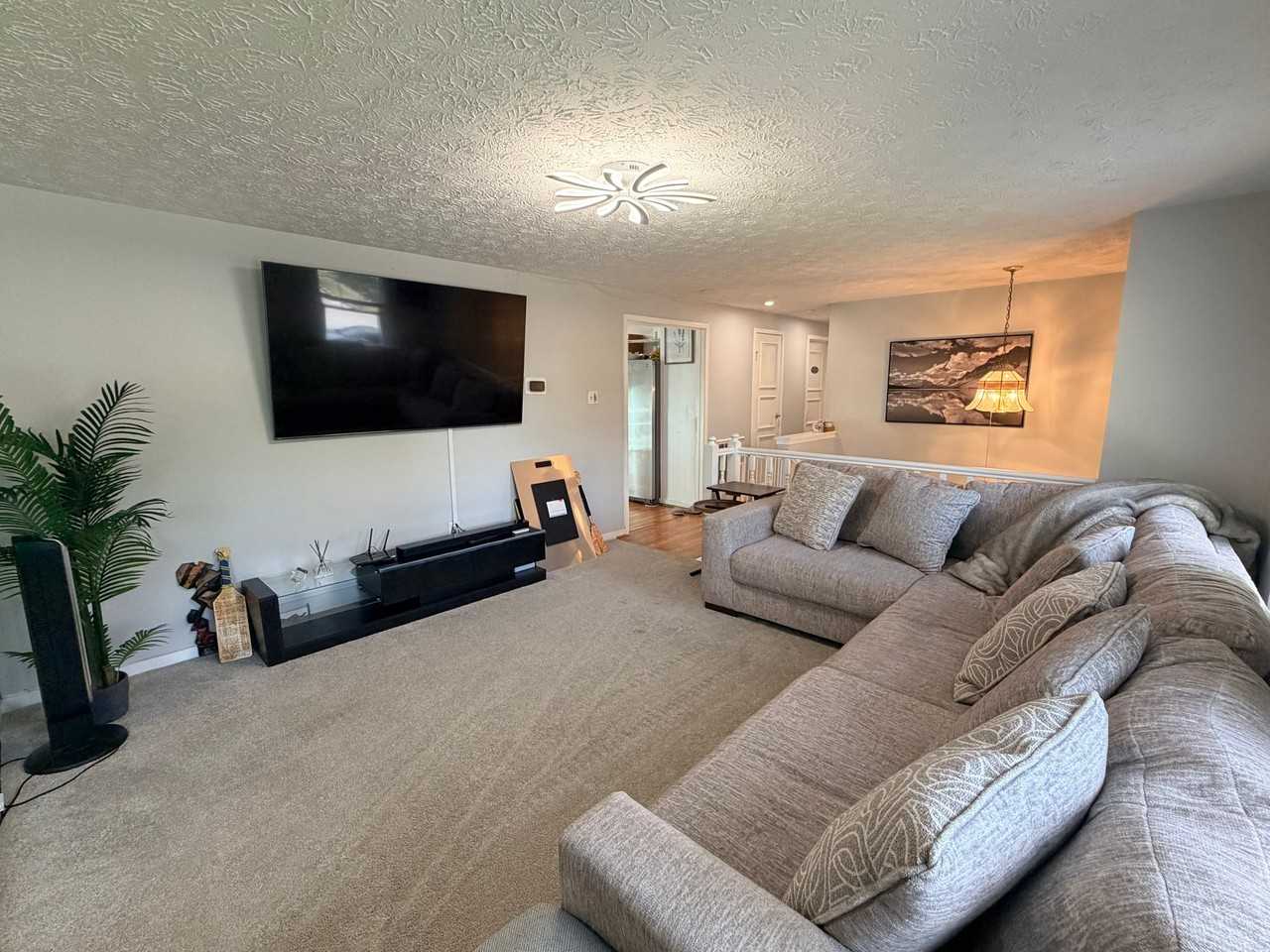 3819 Walters Ln - Photo 6 of 20