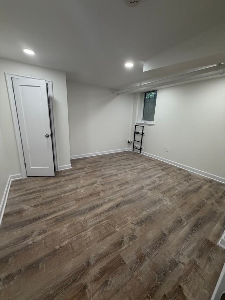 220 N Arlington Ave #DB - Photo 4 of 5