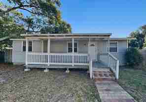7508 N Saint Peter Ave - Photo 1 of 1
