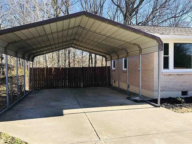 407 Hazel Dr - Photo 2 of 10