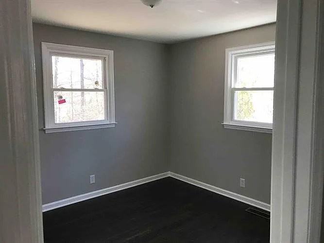 407 Hazel Dr - Photo 7 of 10