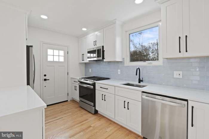 10 E Taylor Run Pkwy - Photo 5 of 9