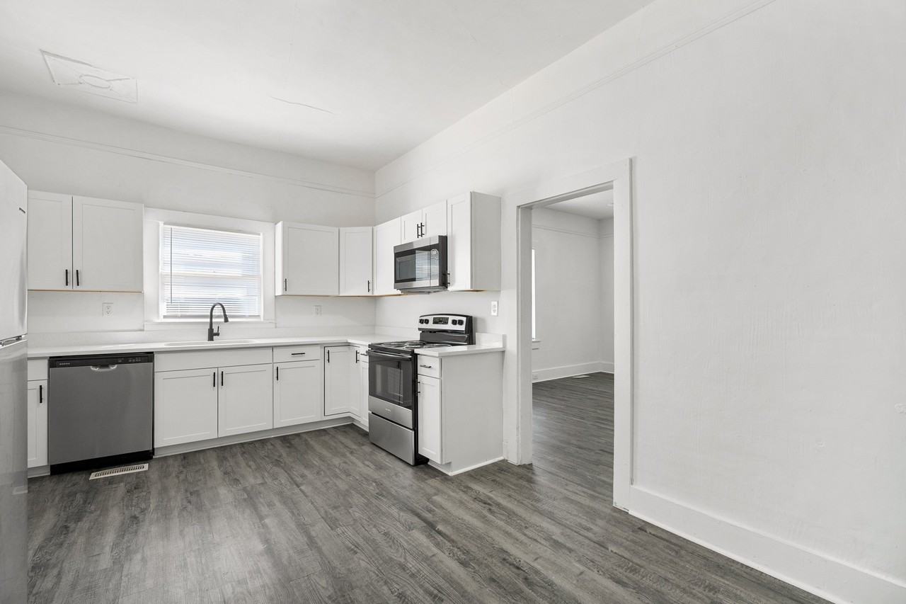 503 Hayes St - Photo 3 of 20