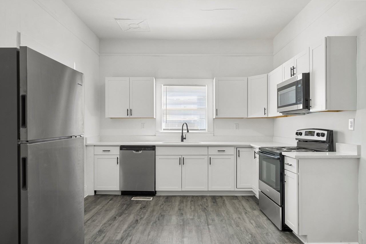 503 Hayes St - Photo 4 of 20