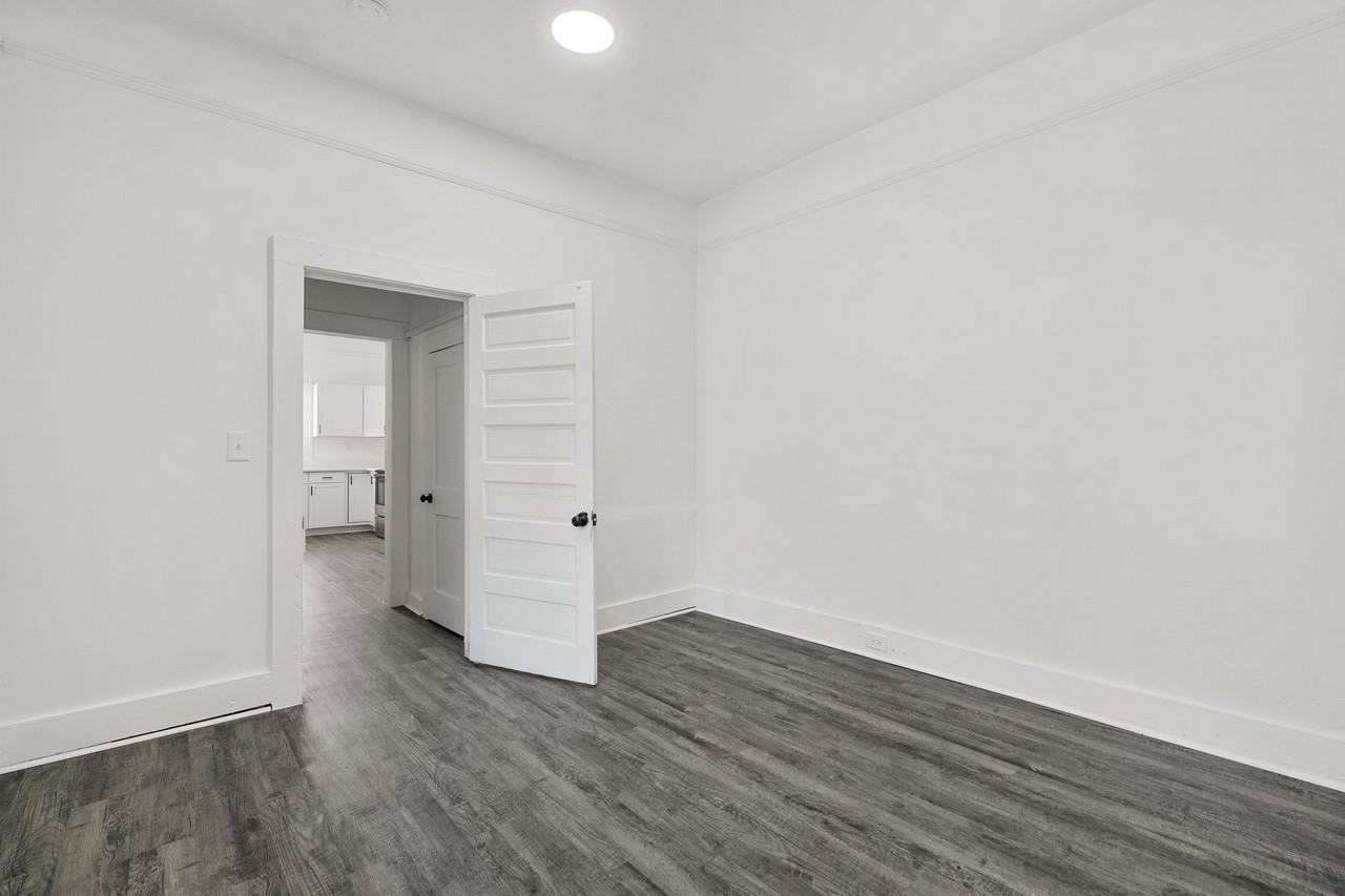 503 Hayes St - Photo 7 of 20