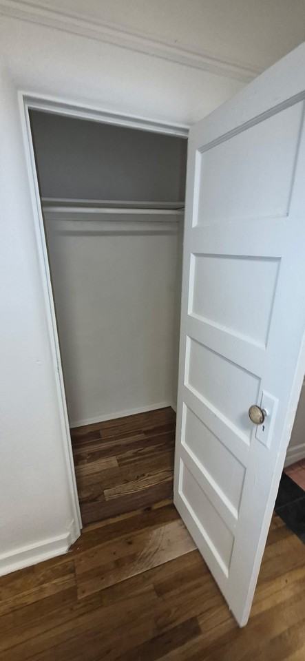433 E 23rd St #D - Photo 3 of 10