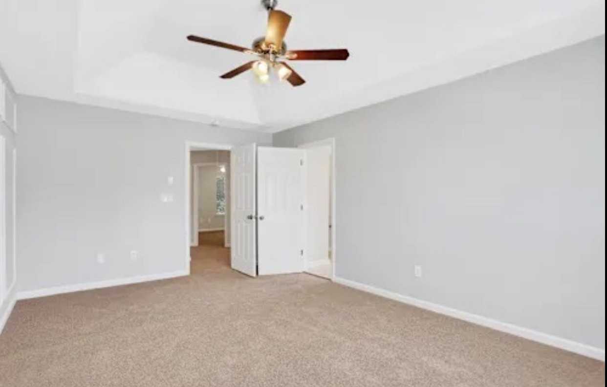 3120 W Hidden Valley Rd - Photo 4 of 12