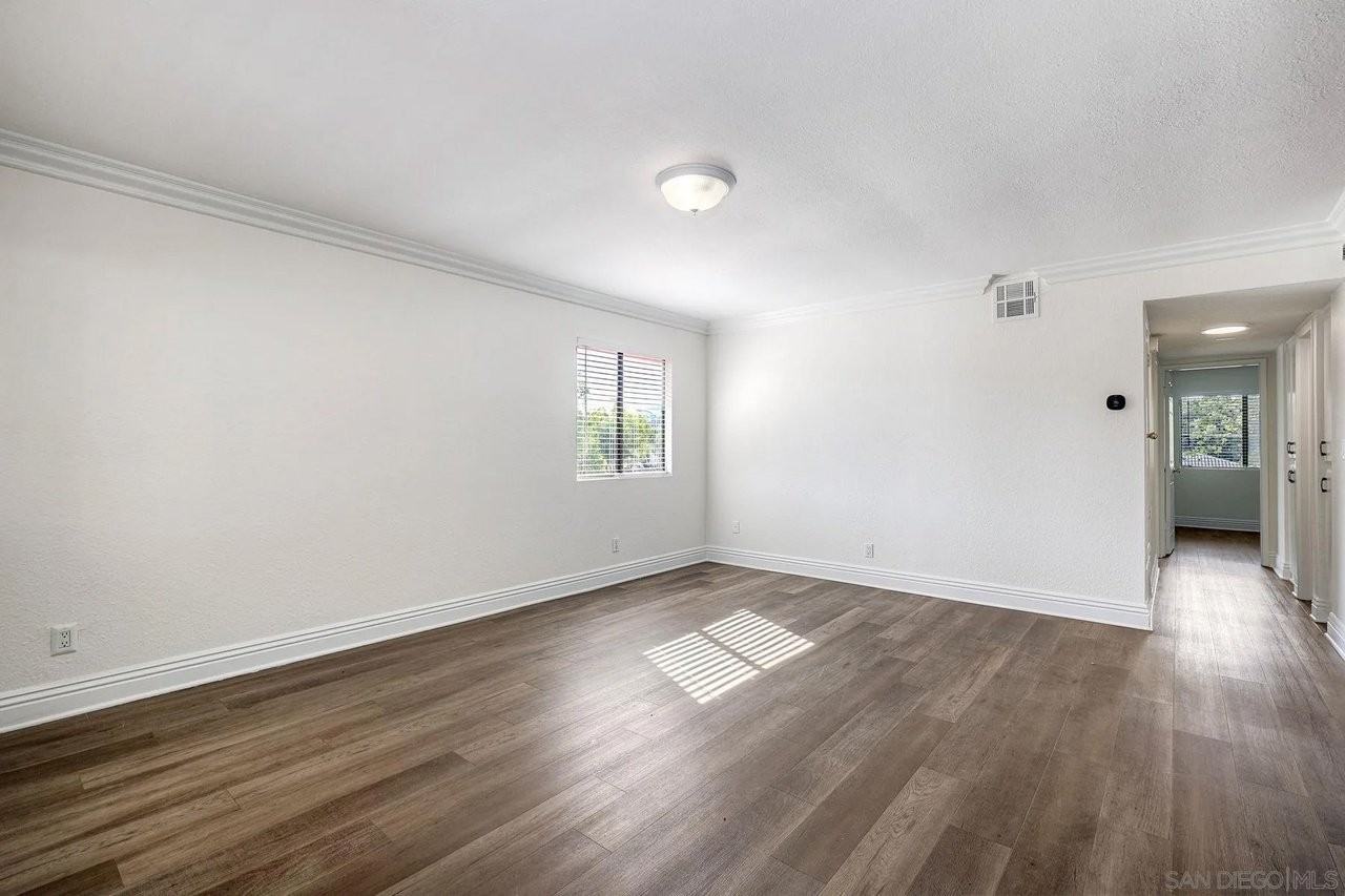 9948 San Juan St #4 - Photo 7 of 18