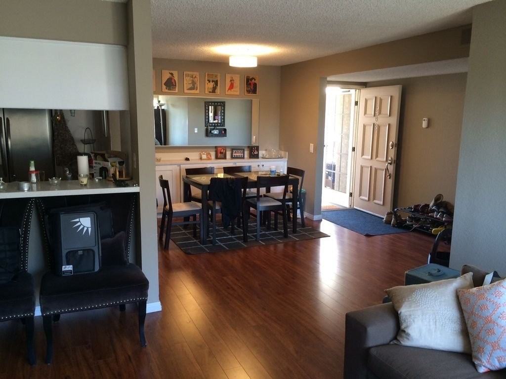 10110 Hunter St - Photo 2 of 16
