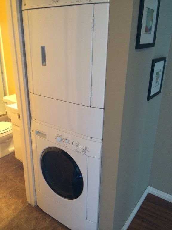 10110 Hunter St - Photo 5 of 16
