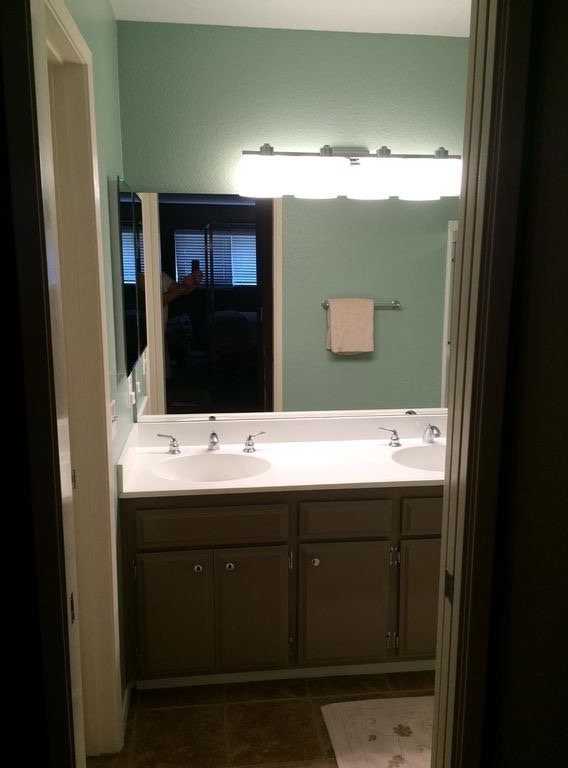 10110 Hunter St - Photo 6 of 16