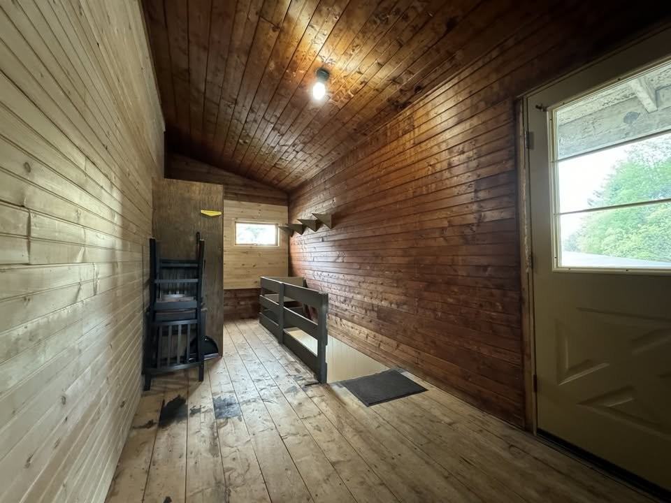 56 Laurier St - Photo 3 of 20
