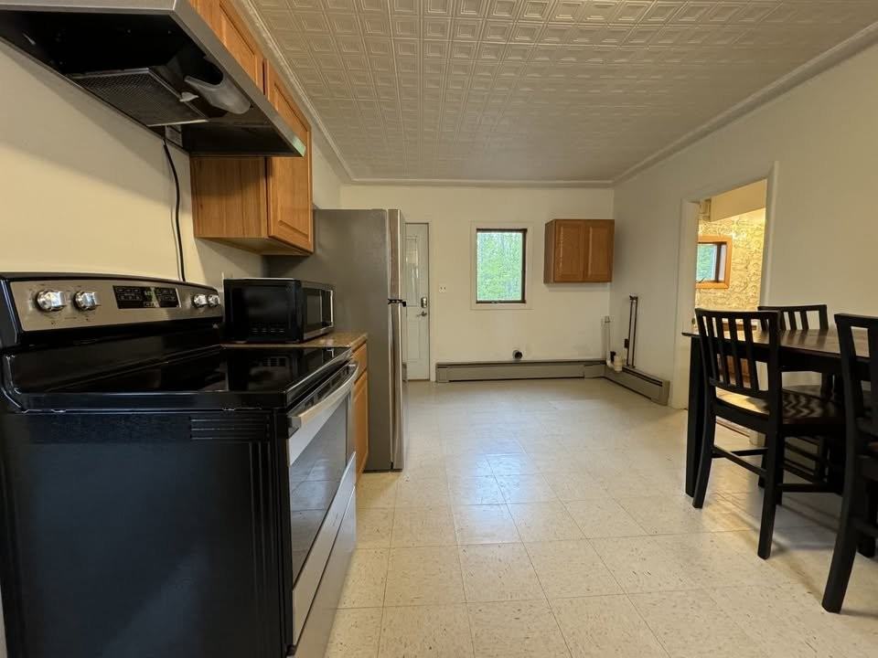 56 Laurier St - Photo 5 of 20