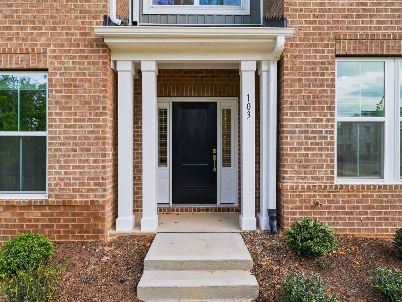 103 Frosted Iris Ln - Photo 2 of 20