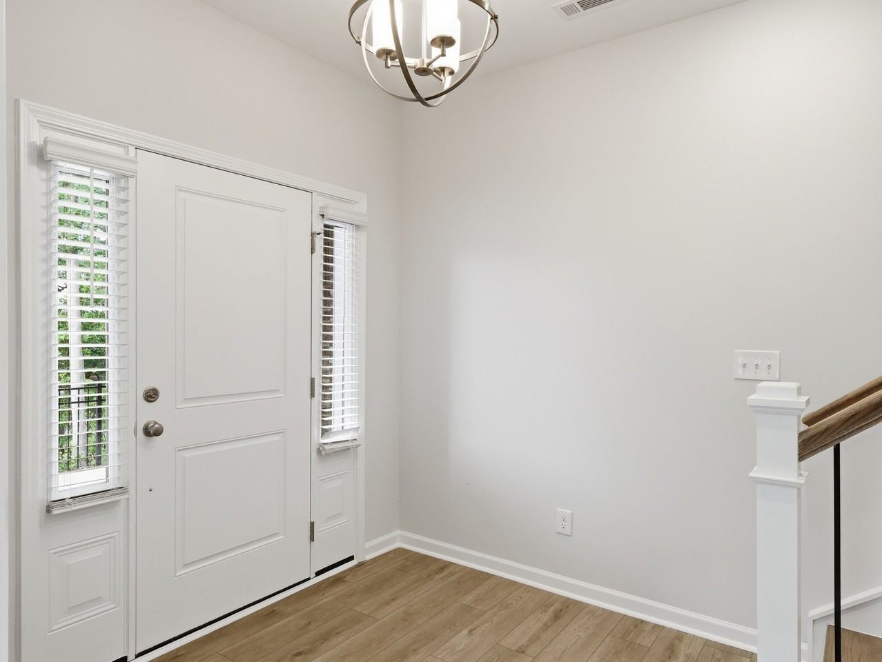 103 Frosted Iris Ln - Photo 3 of 20