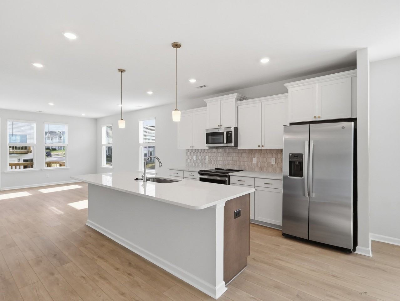 103 Frosted Iris Ln - Photo 5 of 20