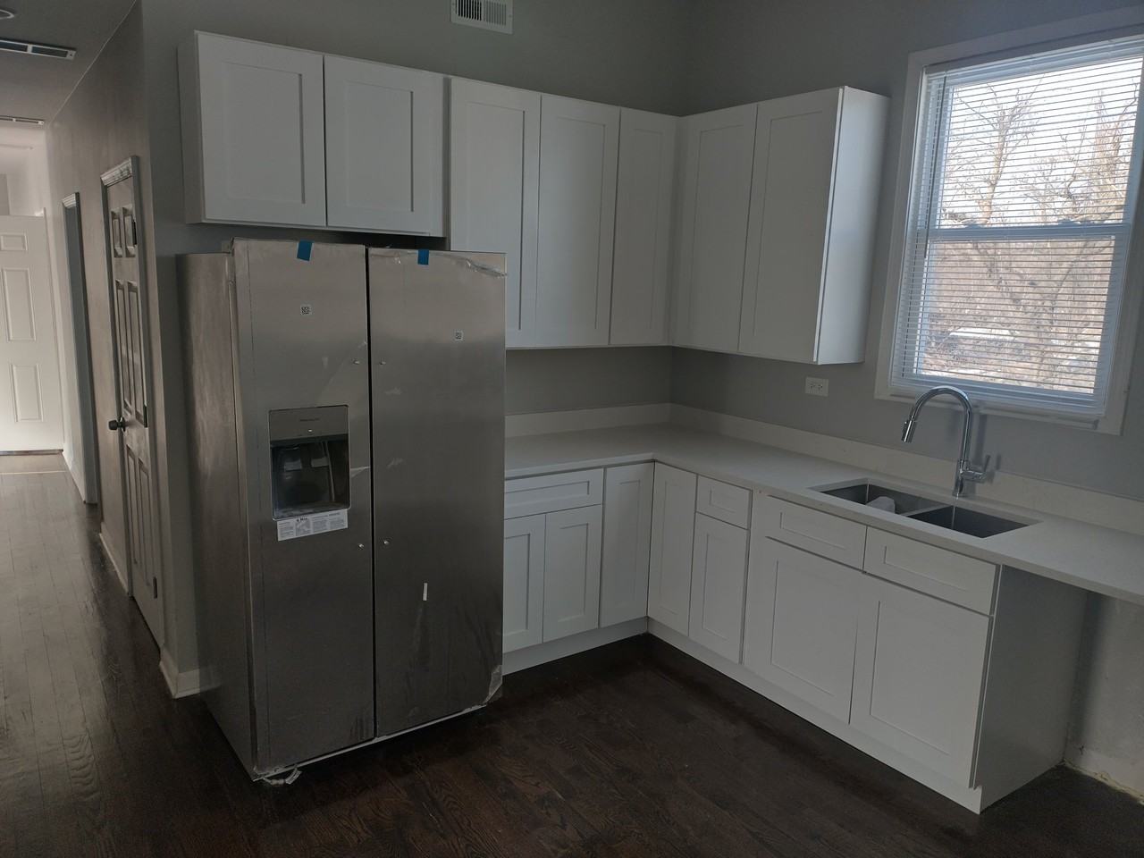 5207 S Bishop St #2 - Photo 5 of 9