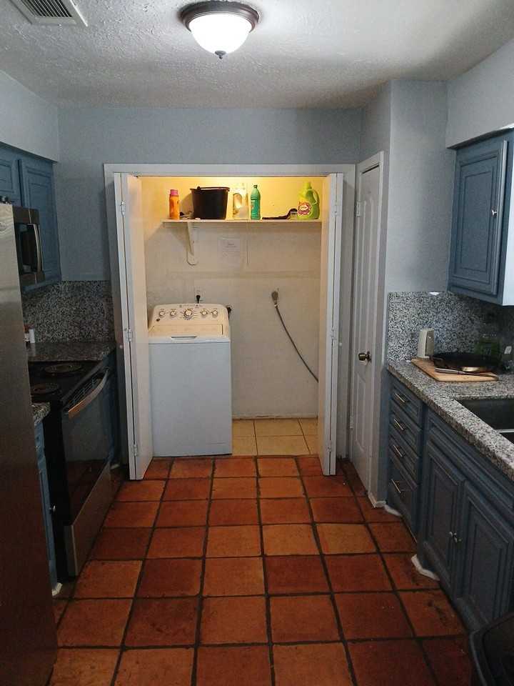 8507 Opalwood Ct - Photo 3 of 4