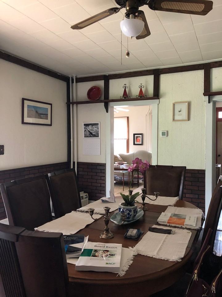 1044 Cherry St - Photo 5 of 10